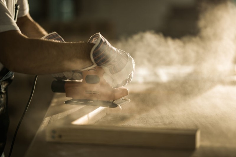 rénovation de meuble en bois